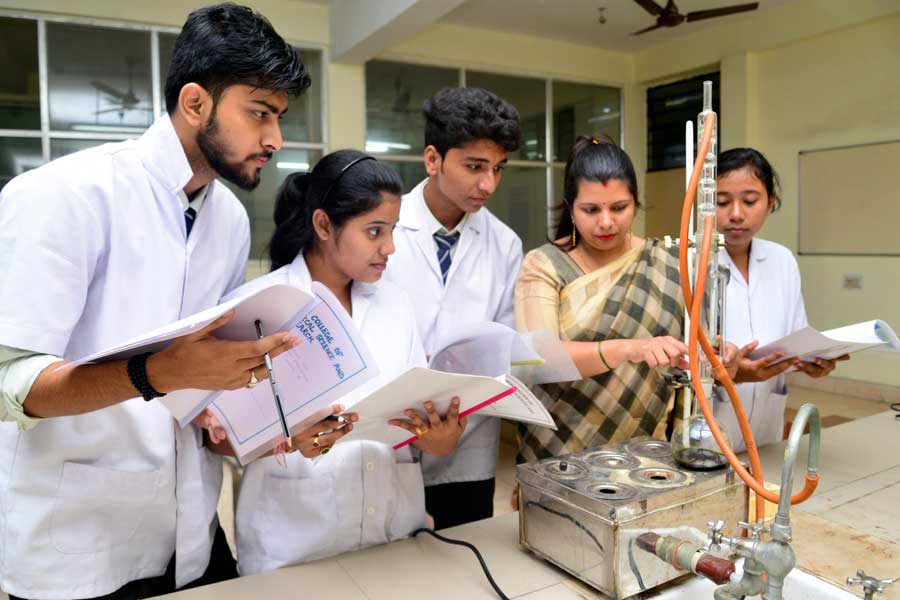 Best B.Pharm Colleges in Eastern India 